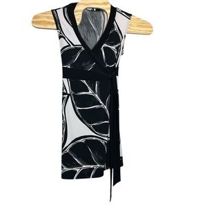 White House Black Market Wrap Dress S V-Neck Sleeveless Leaf Print Black White